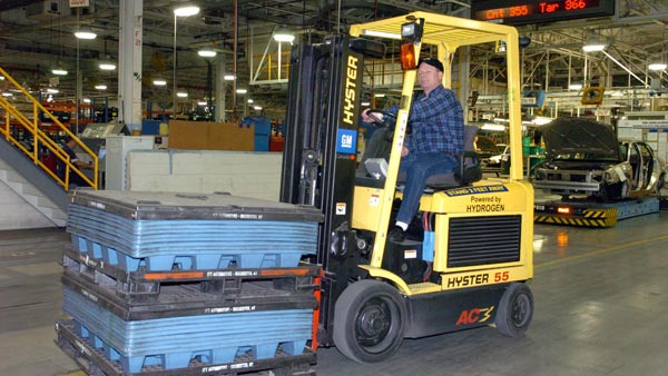 அந்த மனசுதான் சார் கடவுள்... கொரோனாவிற்கு எதிரான போரில் உலகையே திரும்பி பார்க்க வைத்த ஜஸ்டின் ட்ரூடோ