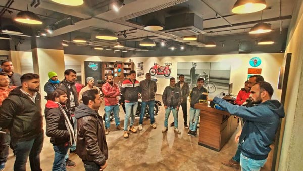 ஜாவா பெராக் மோட்டார்சைக்கிள் டெலிவிரி பணிகள் தள்ளிப்போகிறது!