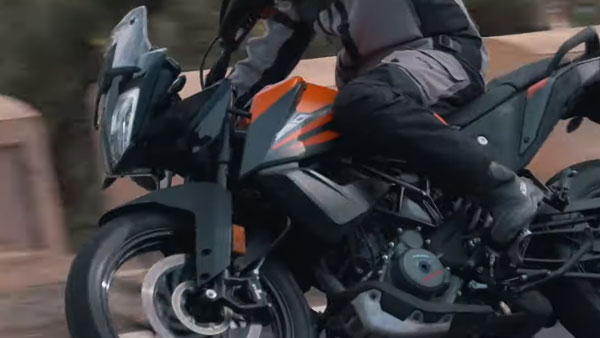 கேடிஎம் 390 அட்வென்ஜெரை இனி நகர்புற சாலையிலும் பயன்படுத்தலாம்.. வெளிவந்தது புதிய டீசர் வீடியோ...