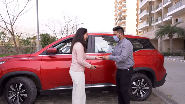 கொரோனா அச்சம்: புதிய கார்களை டீலர்கள் எப்படி சுத்தம் செய்கிறார்கள் தெரியுமா? எம்ஜி-யின் அதிரடி நடவடிக்கை!