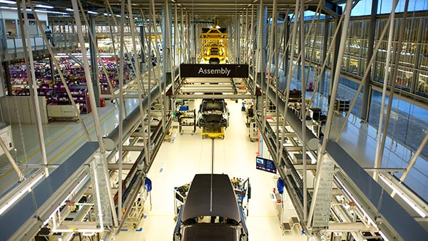 கொரோனோ கோரத்தாண்டவம்... கார் ஆலைகளில் உற்பத்தி நிறுத்தம்! கொரோனோ கோரத்தாண்டவம்... கார் ஆலைகளில் உற்பத்தி நிறுத்தம்!