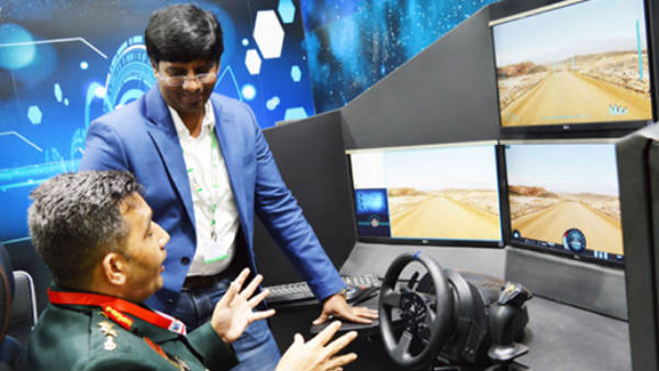 இந்தியாவின் முதல் ஆளில்லா போர் வாகனம்! இந்தியாவின் முதல் ஆளில்லா போர் வாகனம்!