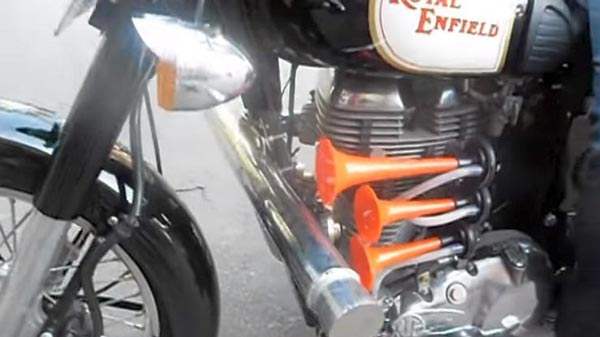 விசித்திரமான போக்குவரத்து விதிமீறல்களும் - அபராதமும்.. நிச்சயம் அறிந்துகொள்ள வேண்டிய தகவல்!