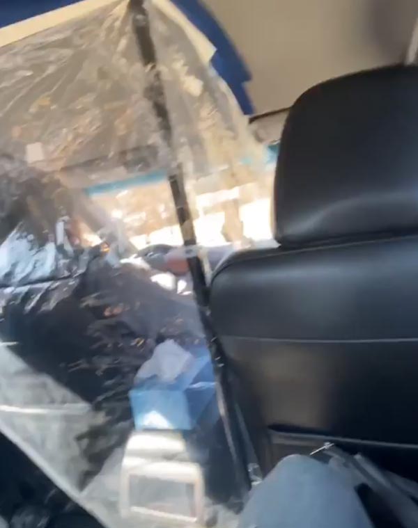 செம ஐடியா... கொரோனா வைரஸில் இருந்து மக்களை காக்க வழி கண்டுபிடித்த சாதாரண டிரைவர்... என்னனு தெரியுமா?