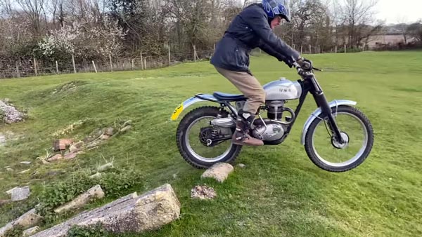 வயது என்றுமே தடையில்லை.. இளைஞர்கள் தயங்கும் சாகசத்தை அசால்டாக செய்யும் 86 வயது இளைஞர்.. வீடியோ!