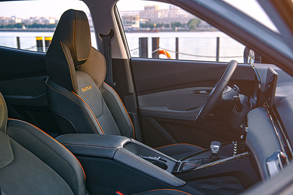 ரூ.10 லட்சத்தில் புதிய காம்பேக்ட் எஸ்யூவியை களமிறக்குகிறது எம்ஜி மோட்டார்! ரூ.10 லட்சத்தில் புதிய காம்பேக்ட் எஸ்யூவியை களமிறக்குகிறது எம்ஜி மோட்டார்!