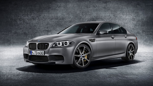 சச்சின் எடுத்த சபதம்... சொகுசு கார்கள் இருந்தாலும் மாருதி 800 காரை இன்னமும் ஓட்டுவது ஏன் தெரியுமா? சச்சின் எடுத்த சபதம்... சொகுசு கார்கள் இருந்தாலும் மாருதி 800 காரை இன்னமும் ஓட்டுவது ஏன் தெரியுமா?