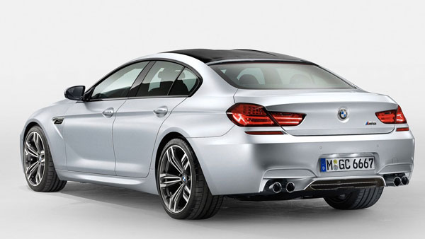 சச்சின் எடுத்த சபதம்... சொகுசு கார்கள் இருந்தாலும் மாருதி 800 காரை இன்னமும் ஓட்டுவது ஏன் தெரியுமா? சச்சின் எடுத்த சபதம்... சொகுசு கார்கள் இருந்தாலும் மாருதி 800 காரை இன்னமும் ஓட்டுவது ஏன் தெரியுமா?