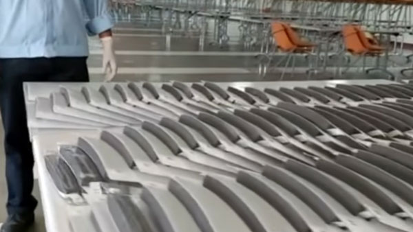 கொரோனாவுக்கு எதிரான போரில் களமிறங்கிய சென்னை ஃபோர்டு கார் ஆலை!