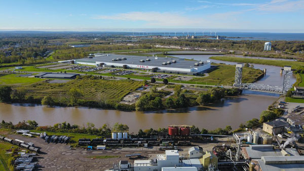 ஒரு பக்கம் உதவி - மறுபக்கம் ஆப்பு... கொரோனா போதாதென்று கூடுதல் துயரத்தை ஏற்படுத்திய டெஸ்லா..!