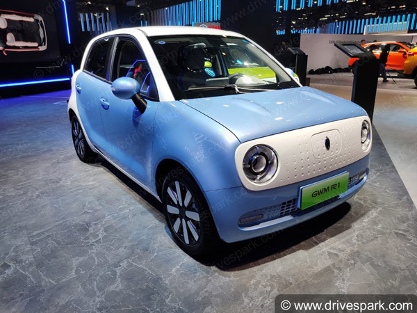 உலகின் விலை குறைவான எலக்ட்ரிக் கார் இந்திய ஆட்டோ எக்ஸ்போவில் அறிமுகம்..!