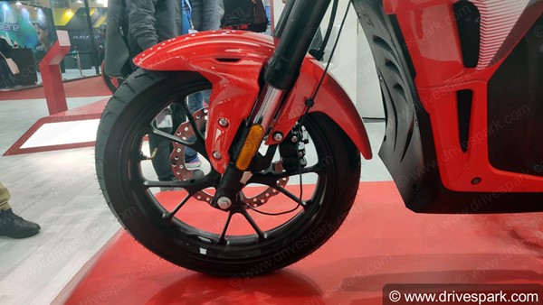 கொரோனா உக்கிரம்: கெத்தான ஹீரோவின் எலெக்ட்ரிக் பைக் எப்போது வரும்? கொரோனா உக்கிரம்: கெத்தான ஹீரோவின் எலெக்ட்ரிக் பைக் எப்போது வரும்?