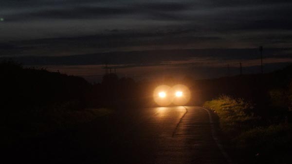 உலக நாடுகளுக்கே டஃப் கொடுக்கும் இந்திய சாலைகள்.. இம்மாதிரியான விநோதங்களை எங்குமே காண முடியாது!