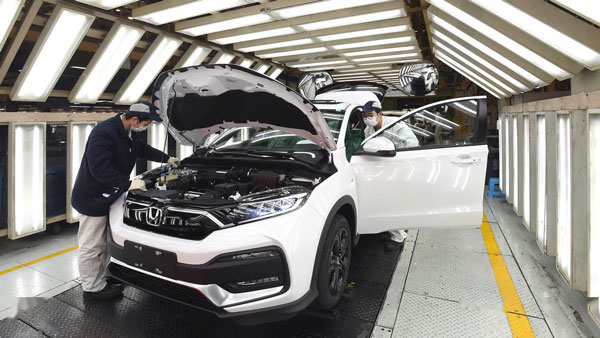 உலகில் எங்குமே இந்த நிலை இல்லை.. சீனாவில் மட்டும் எப்படி..? அதுவும் கொரோனா பிறப்பிடமான வுஹான் நகரத்திலா!!!