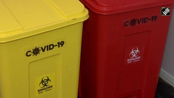 இனி காரில் அமர்ந்தபடியே கொரோனா பரிசோதனை.. இந்தியாவின் முதல் ட்ரைவ்-த்ரூ பரிசோதனை மையம் அறிமுகம்.. இனி காரில் அமர்ந்தபடியே கொரோனா பரிசோதனை.. இந்தியாவின் முதல் ட்ரைவ்-த்ரூ பரிசோதனை மையம் அறிமுகம்..