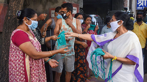 மத்த சிஎம் மாதிரி இல்ல... காரை எடுத்து கொண்டு மம்தா செய்த காரியம்... எப்பவும் அவங்க ஸ்டைலே வேற...