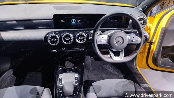 மெர்சிடிஸ் பென்ஸ் ஏ க்ளாஸ் லிமோசின் காரின் முக்கிய அம்சங்கள்!