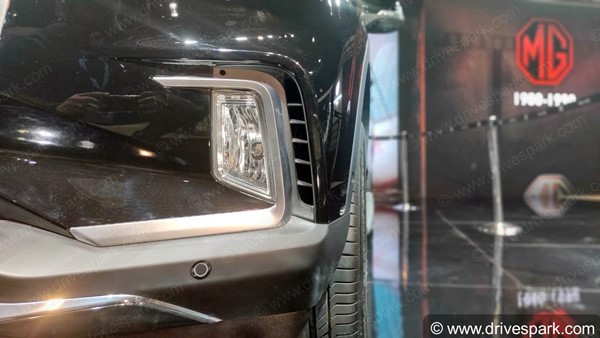 தீபாவளி ரிலீஸ் பட்டியலில் க்ளோஸ்டர்... கொரோனாவால் பின்வாங்காத எம்ஜி! தீபாவளி ரிலீஸ் பட்டியலில் க்ளோஸ்டர்... கொரோனாவால் பின்வாங்காத எம்ஜி!