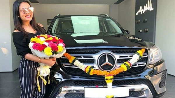 இந்திய பெண் பாடகிகளிடம் இவ்வளவு விலையுயர்ந்த கார்களா..? அடேங்கப்பா நம்பவே முடியலையே..