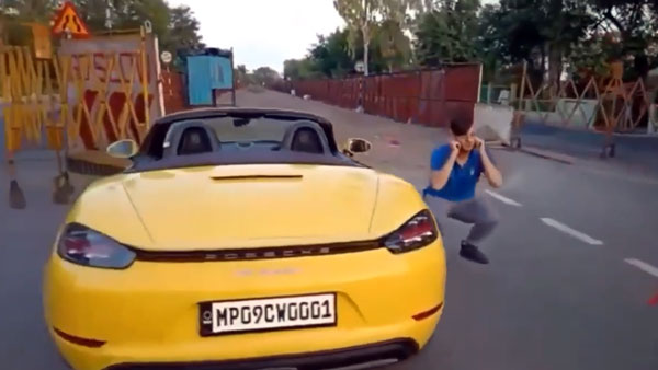 உல்லாச காரில் ஹீரோ போல் கிளம்பிய இளைஞர்... ஸ்பெஷல் ட்ரீட்மெண்ட் வழங்கிய போலீஸ்!