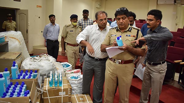 ஆபத்தான காலத்தில் சூப்பர் முடிவு... உயிர் காக்கும் கருவிகளை இலவசமாக வழங்க பிரபல கார் நிறுவனம் திட்டம்...