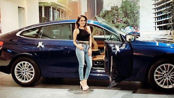 இந்திய பெண் பாடகிகளிடம் இவ்வளவு விலையுயர்ந்த கார்களா..? அடேங்கப்பா நம்பவே முடியலையே..