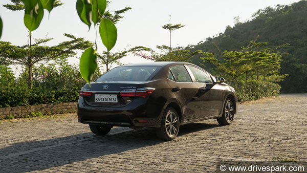 இந்தியாவில் ஜீரோ! ஆனா, வெளிநாடுகள்ல இதுதான் புலி.. 2019ல் உலகளவில் அதிகம் விற்பனையான கார் எது தெரியுமா?