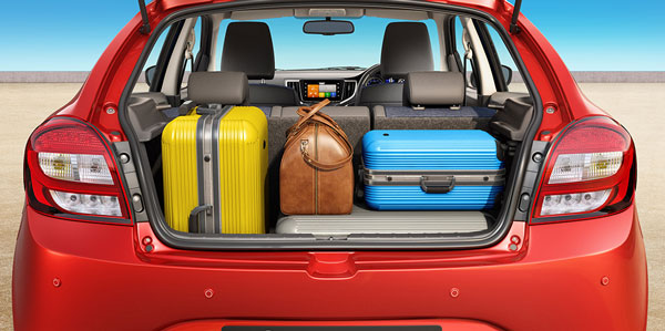 பெரிய எதிர்பார்ப்புக்கு இடையே வெளிவந்த டாடா அல்ட்ராஸை விற்பனையில் முந்திய டொயோட்டா க்ளான்ஸா...!