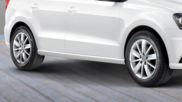 ஃபோக்ஸ்வேகன் அமியோ& டிகுவானின் விற்பனை இந்தியாவில் நிறுத்தப்பட்டது... காரணம் என்ன..? 