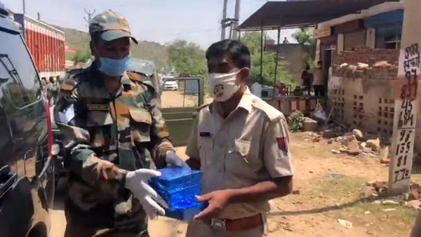 ஜெய்ஹிந்த்... காவல் துறையை மகிழ்ச்சியில் திக்குமுக்காட வைத்த இந்திய ராணுவம்... என்னனு தெரியுமா?