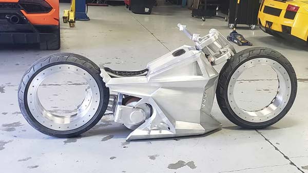 1.9 விநாடி மட்டும் போதும் 100 கிமீ வேகத்தில் பறக்கலாம்... மின்னலின் வேகத்திற்கு டஃப் கொடுக்கும் ஸ்பீடு...