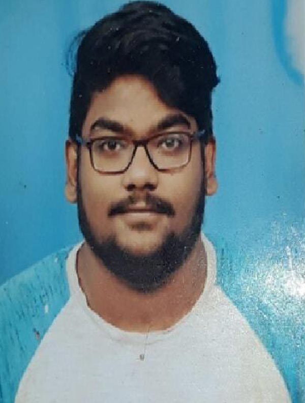 வாழ்க்கையை முடித்து கொண்ட சென்னை இளைஞர்... காரணத்தை கேட்டு கண் கலங்கும் பைக் காதலர்கள்...