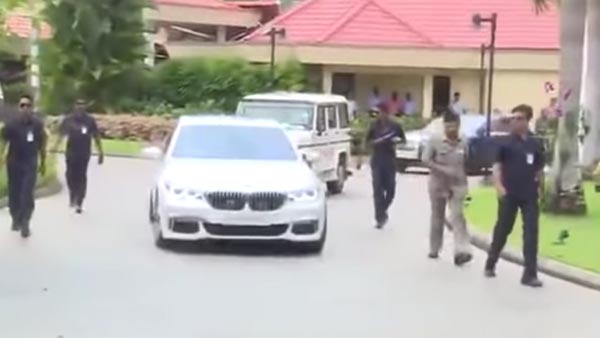 சூப்பர்... அரபு நாட்டில் மாஸ் காட்டும் இந்திய தொழிலதிபர்... இந்த விஷயம் தெரிஞ்சா அசந்து போய்ருவீங்க