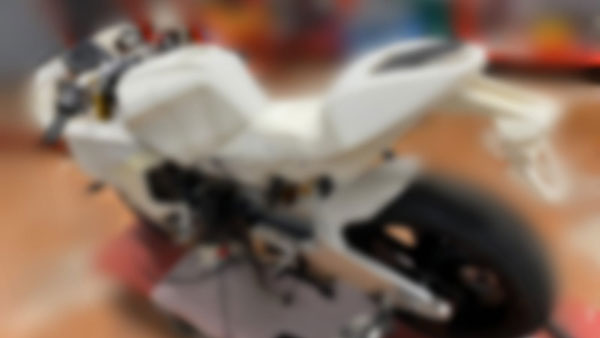 கவாஸாகி இசட்1000 பைக்கின் என்ஜின் உடன் வெளிவரும் பிமோட்டா கேபி4...