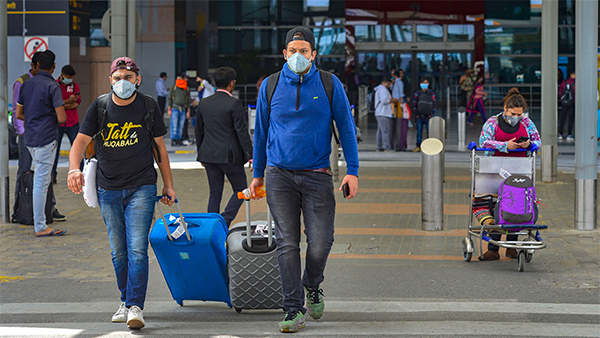 சொந்த மாநில மக்களை அழைத்து வர இரு மடங்கு கட்டணம்... உறைந்துபோன வெளிநாடு ரிட்டர்ன் மக்கள்!