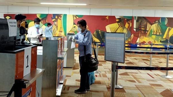 விமானங்களில் இனி இதுக்கெல்லாம் தடையாமுங்கோ... இதோ லிஸ்ட் - செய்ய வேண்டியவை, செய்ய கூடாதவை! விமானங்களில் இனி இதுக்கெல்லாம் தடையாமுங்கோ... இதோ லிஸ்ட் - செய்ய வேண்டியவை, செய்ய கூடாதவை!