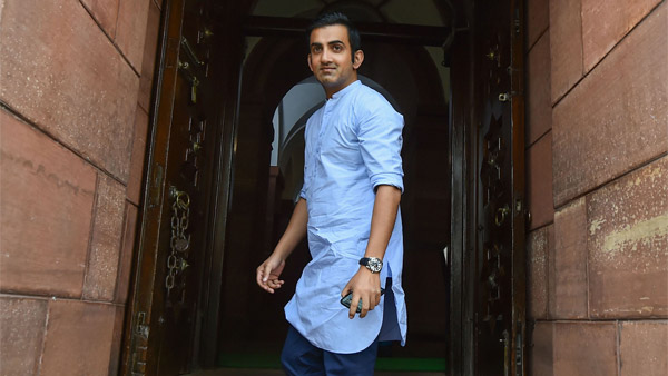 கைவரிசை காட்டிய ஹை-டெக் கொள்ளையர்கள்... கௌதம் கம்பீர் தந்தையின் கார் திருட்டு... எப்படினு தெரியுமா?