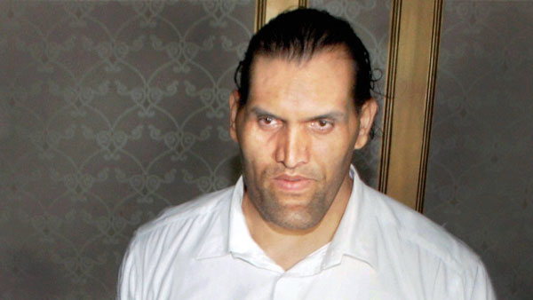 பாவம் விட்றுங்க... தி கிரேட் காளி செய்த காரியத்தை பார்த்து உறைந்து போன ரசிகர்கள்... வைரலாகும் வீடியோ