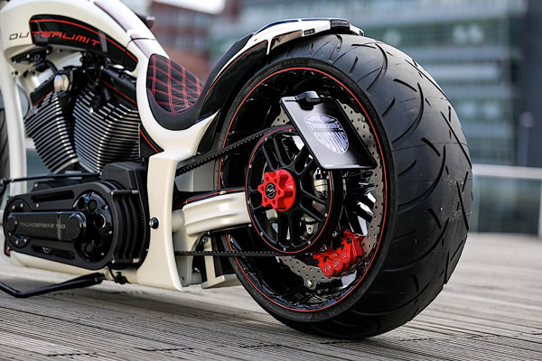 மினி லம்போர்கினி அவென்டேடார் காராக மாறிய ஹார்லி டேவிட்சன் பைக்... சப்புகொட்ட வைக்கும் கவர்ச்சி!