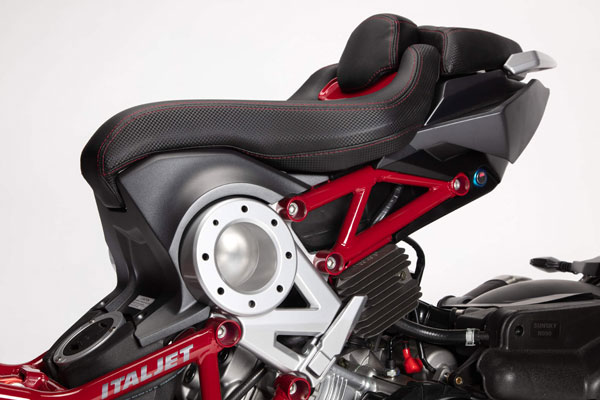 இது என்ன ஏலியன் ஸ்கூட்டரா? யமஹா ஆர்15 பைக்கையே மிஞ்சும் வேகம்... ஆனா, விலைதான் காரை மிஞ்சுகிறது! இது என்ன ஏலியன் ஸ்கூட்டரா? யமஹா ஆர்15 பைக்கையே மிஞ்சும் வேகம்... ஆனா, விலைதான் காரை மிஞ்சுகிறது!