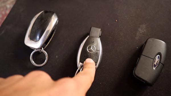 டூ-வீலர் வாங்கவே திணறிய இளைஞர்... இப்போது ஜாகுவார் எக்ஜேஎல் காரின் உரிமையாளர்... எப்படி இது சாத்தியமானது...