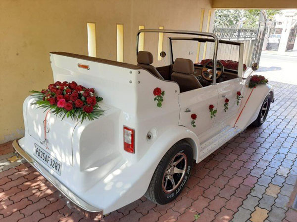 சத்தியமா நம்ப முடியல... வின்டேஜ் காராக மாற்றப்பட்ட மாருதி ஜிப்ஸி... எவ்வளவு செலவு ஆச்சுனு தெரியுமா?