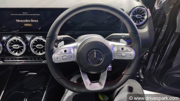 விலை குறைவான புதிய மெர்சிடிஸ் பென்ஸ் ஜிஎல்ஏ சொகுசு எஸ்யூவி அறிமுக விபரம்!