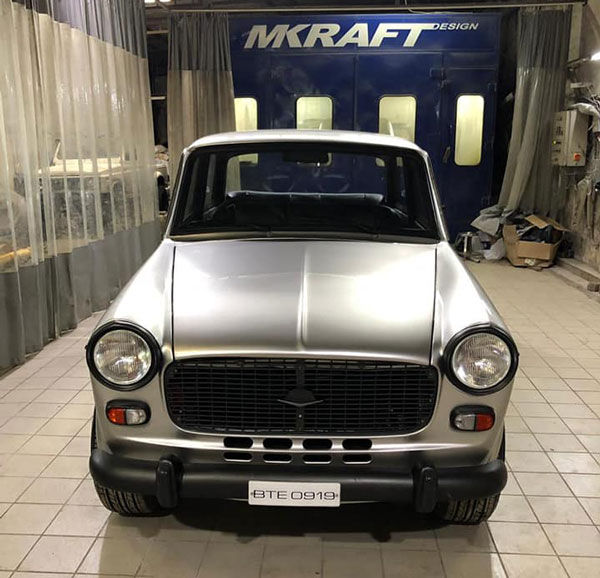 பழைய பத்மினி காரை புதிய வடிவத்தில் கண்முன் நிறுத்திய உரிமையாளர்...!