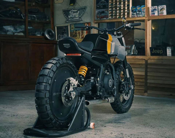 இதுவரை பார்த்திராத ட்ராக்கர் தோற்றத்தில் ராயல் எண்ட்பீல்டு ஹிமாலயன்... இதுவரை பார்த்திராத ட்ராக்கர் தோற்றத்தில் ராயல் எண்ட்பீல்டு ஹிமாலயன்...