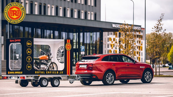 ராயல் என்பீல்டு பைக்கை விற்க புது யுக்தியை கையாண்ட டீலர்... இதெல்லாம் கொஞ்ச ஓவரா இருக்குங்க...