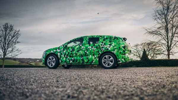 ஸ்கோடாவின் முதல் முழு-எலக்ட்ரிக் க்ராஸ்ஓவர் மாடல்... புகைப்படங்கள் வெளியானது...!