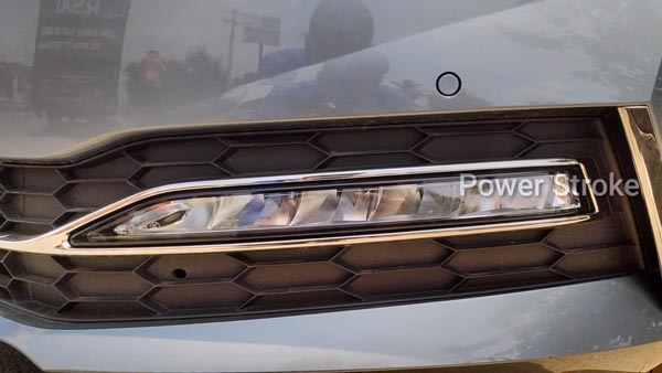 டீலர்ஷிப்களை சென்றடைந்து ஸ்கோடா சூப்பர்ப் எல்&கே செடான் கார்... டெலிவிரிகள் விரைவில் துவங்குகிறது...!