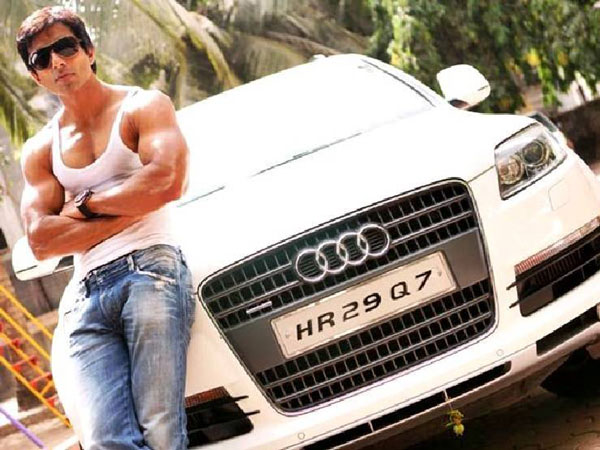 இவர் போல் ஒருவரை காண்பது அரிது! இப்போதும் பஜாஜ் சேத்தக், மாருதி ஜென் பயன்படுத்தும் திரை பிரபலம்...