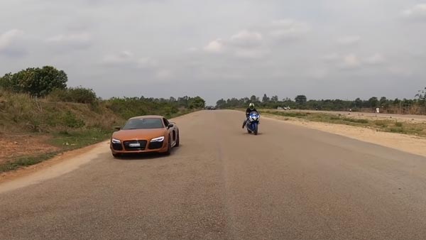 புல்லட் ரயில் போல் சாலையில் சீறிப்பாய்ந்த கார்-பைக்... வீடியோ பாக்கறப்பவே தலை சுத்துது! அவ்ளோ ஸ்பீடு